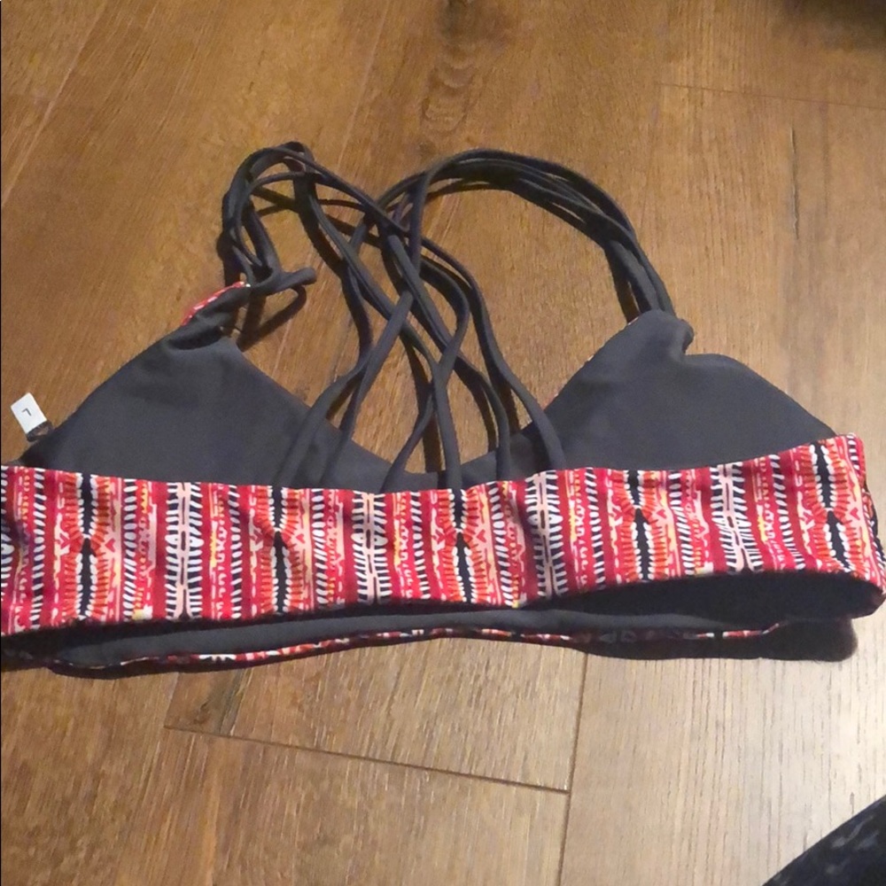 Bikini - Picture 5 of 6
